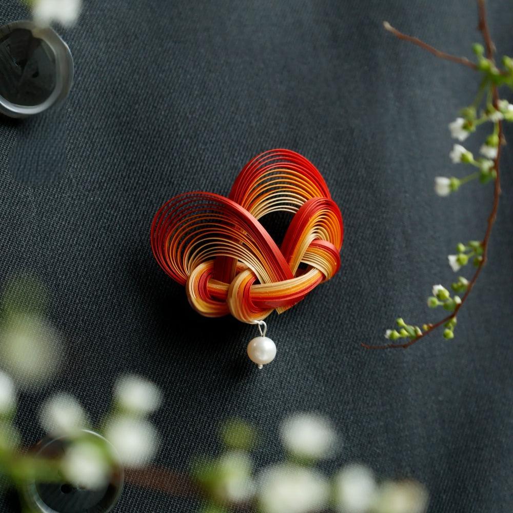 Bamboo Cloud-shaped Brooch