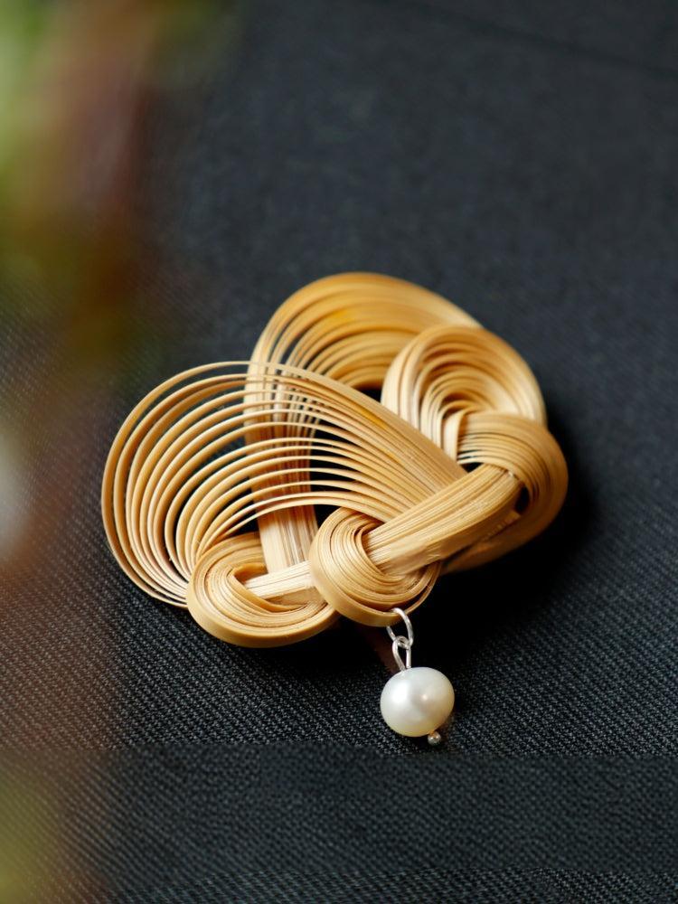 Bamboo Cloud-shaped Brooch