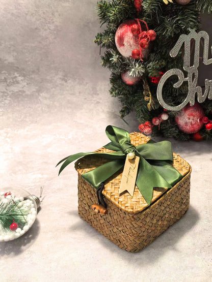 Christmas Rattan Gift Box