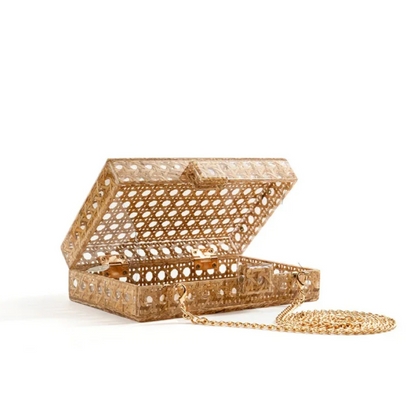 Chic Rattan clutch